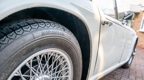 1967 Triumph TR4A IRS Surrey Top In vendita (immagine 131 di 252)