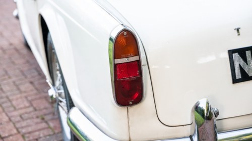 1967 Triumph TR4A IRS Surrey Top In vendita (immagine 142 di 252)