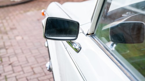 1967 Triumph TR4A IRS Surrey Top In vendita (immagine 156 di 252)