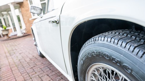 1967 Triumph TR4A IRS Surrey Top In vendita (immagine 187 di 252)