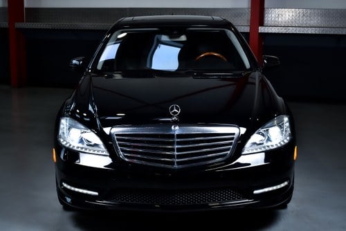 2011 Mercedes-Benz S550 4MATIC Sedan 5,5L V8 In vendita (immagine 3 di 96)