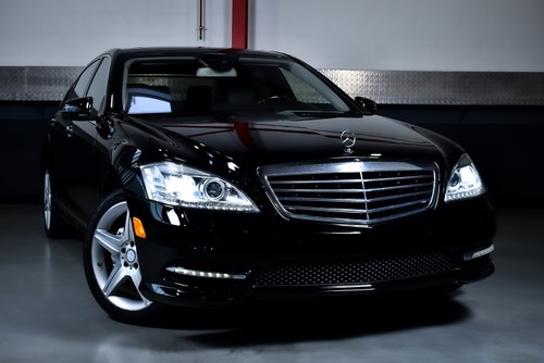 2011 Mercedes-Benz S550 4MATIC Sedan 5,5L V8 In vendita (immagine 8 di 96)