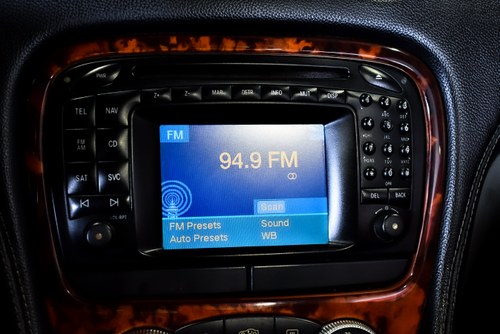 2004 Mercedes-Benz R230 SL55 AMG "Glass Sunroof" Convertible 5,5L V8 For Sale (picture 43 of 92)