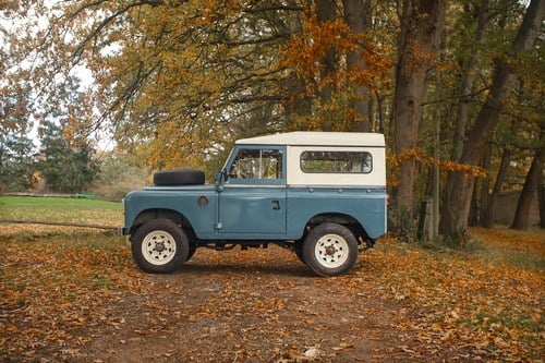 1984 Land Rover Series III 88" zum Verkauf (Bild 4 von 70)