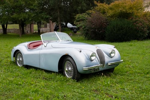 1953 Jaguar XK120 Open Two-Seater For Sale (picture 2 of 138)