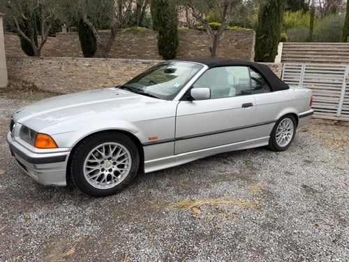 1998 BMW 328i Cabriolet E36 For Sale (picture 7 of 46)