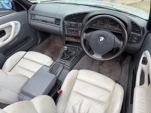 1998 BMW 328i Cabriolet E36 For Sale (picture 31 of 46)