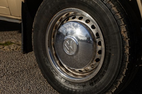 1986 Volkswagen T25 Caravelle GL zum Verkauf (Bild 22 von 236)