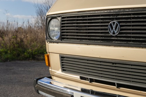 1986 Volkswagen T25 Caravelle GL zum Verkauf (Bild 112 von 236)