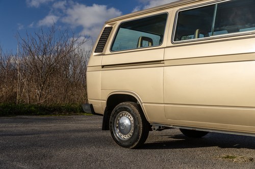 1986 Volkswagen T25 Caravelle GL zum Verkauf (Bild 130 von 236)