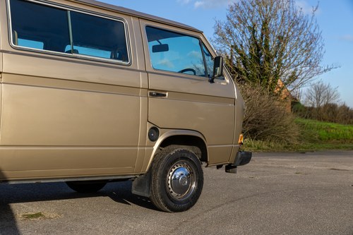 1986 Volkswagen T25 Caravelle GL zum Verkauf (Bild 131 von 236)