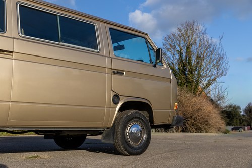 1986 Volkswagen T25 Caravelle GL zum Verkauf (Bild 132 von 236)
