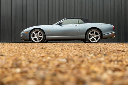 2004 Jaguar XK8 Convertible For Sale (picture 7 of 314)