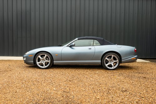 2004 Jaguar XK8 Convertible For Sale (picture 8 of 314)