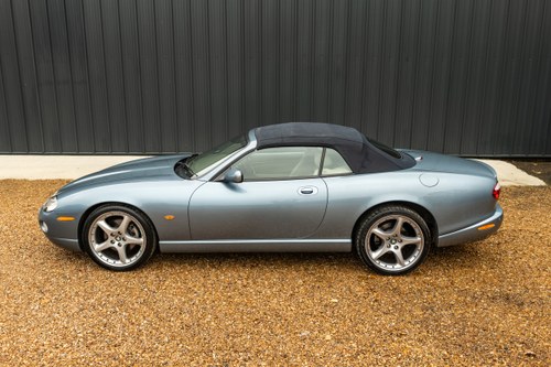 2004 Jaguar XK8 Convertible For Sale (picture 49 of 314)