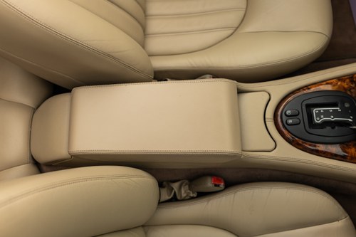 2004 Jaguar XK8 Convertible For Sale (picture 131 of 314)