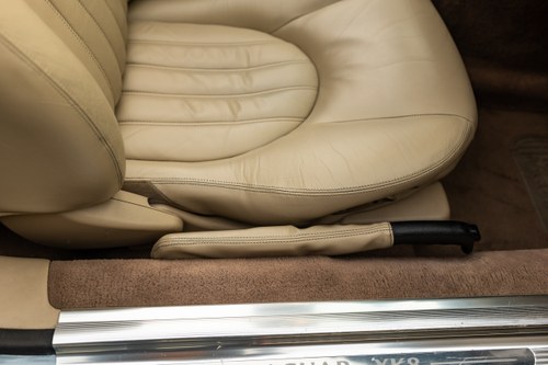 2004 Jaguar XK8 Convertible For Sale (picture 133 of 314)