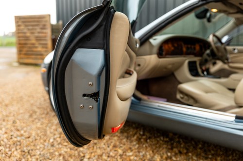 2004 Jaguar XK8 Convertible For Sale (picture 144 of 314)