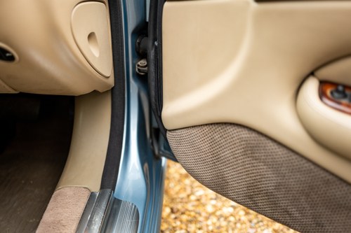 2004 Jaguar XK8 Convertible For Sale (picture 150 of 314)