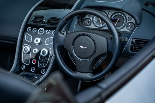 2017 Aston Martin DB9 GT Volante zum Verkauf (Bild 28 von 144)