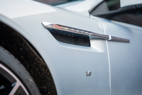 2017 Aston Martin DB9 GT Volante zum Verkauf (Bild 76 von 144)