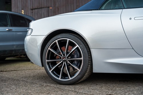 2017 Aston Martin DB9 GT Volante zum Verkauf (Bild 108 von 144)