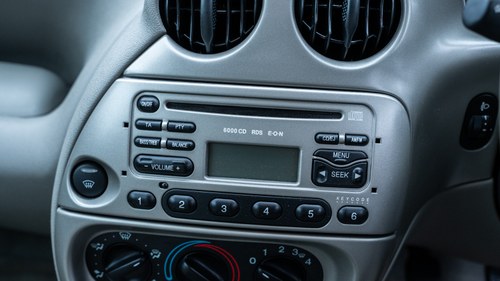 2002 Ford KA Luxury En venta (imagen 32 de 198)