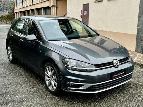 2017 Volkswagen Golf 1.6 TDI Executive 115cv DSG Golf VII Kaufen Bei