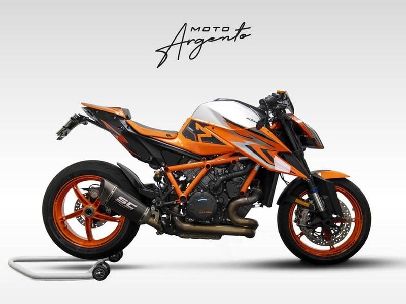 2022 KTM 1290 Super Duke R