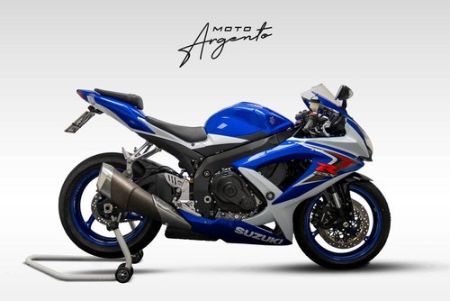 2008 Suzuki GSX R 750 2008 - 10 A vendre