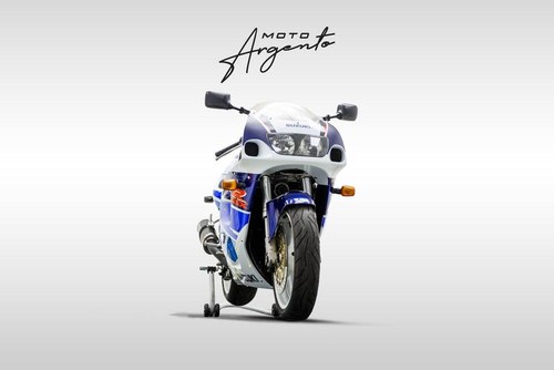 1996 Suzuki GSX R 750 1996 - 97 A vendre