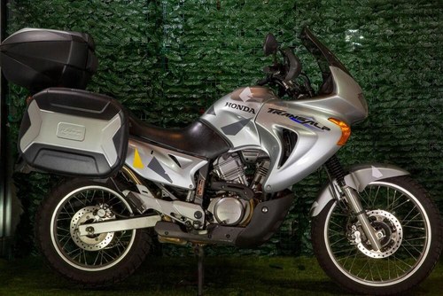 2000 Honda Transalp XL 650V A vendre