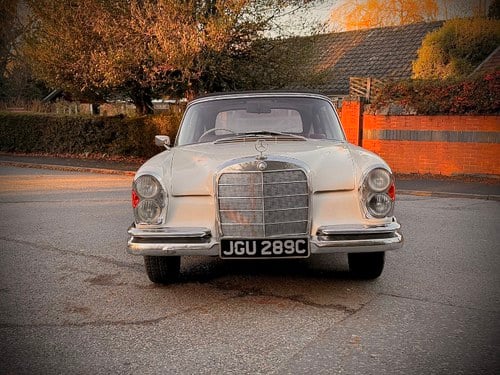 1965 Mercedes-Benz 220SEB Cabriolet W111 In vendita (immagine 33 di 281)