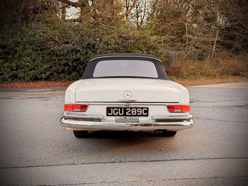 1965 Mercedes-Benz 220SEB Cabriolet W111 In vendita (immagine 103 di 281)