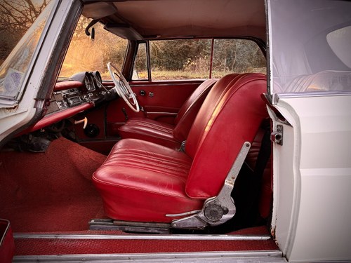 1965 Mercedes-Benz 220SEB Cabriolet W111 In vendita (immagine 113 di 281)