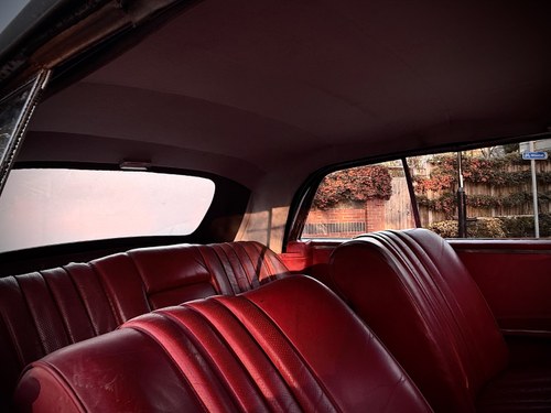 1965 Mercedes-Benz 220SEB Cabriolet W111 In vendita (immagine 129 di 281)