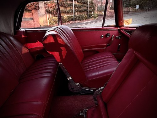 1965 Mercedes-Benz 220SEB Cabriolet W111 In vendita (immagine 147 di 281)