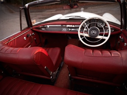 1965 Mercedes-Benz 220SEB Cabriolet W111 In vendita (immagine 176 di 281)