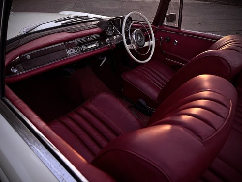 1965 Mercedes-Benz 220SEB Cabriolet W111 In vendita (immagine 181 di 281)
