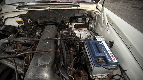 1965 Mercedes-Benz 220SEB Cabriolet W111 In vendita (immagine 215 di 281)