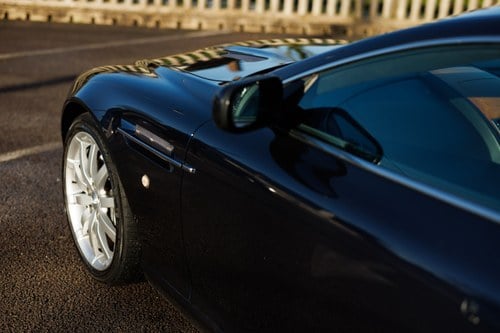 2004 Aston Martin DB9 In vendita (immagine 118 di 199)