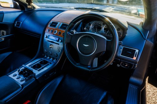 2004 Aston Martin DB9 In vendita (immagine 68 di 199)