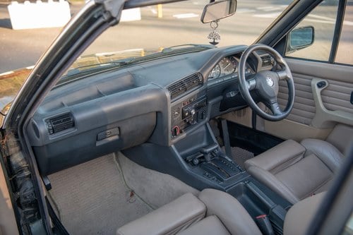 1990 BMW E30 320i Convertible Automatic zum Verkauf (Bild 27 von 210)