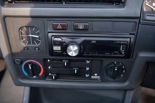 1990 BMW E30 320i Convertible Automatic zum Verkauf (Bild 36 von 210)