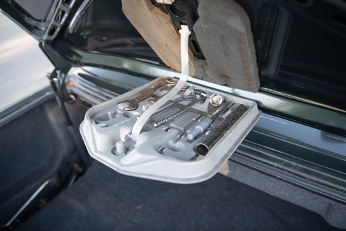 1990 BMW E30 320i Convertible Automatic zum Verkauf (Bild 64 von 210)