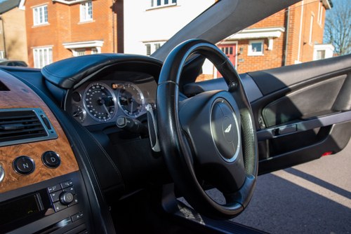 2005 Aston Martin DB9 Te koop (foto 52 van 199)