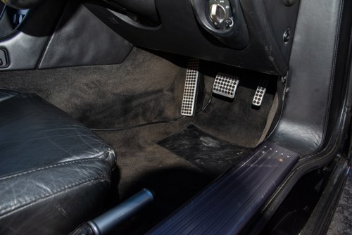 2005 Aston Martin DB9 Te koop (foto 57 van 199)