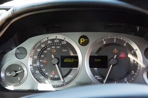 2005 Aston Martin DB9 Te koop (foto 81 van 199)