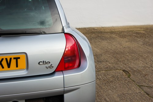 2002 Renault Clio V6 Phase 1 Te koop (foto 97 van 154)