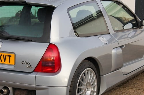 2002 Renault Clio V6 Phase 1 Te koop (foto 98 van 154)